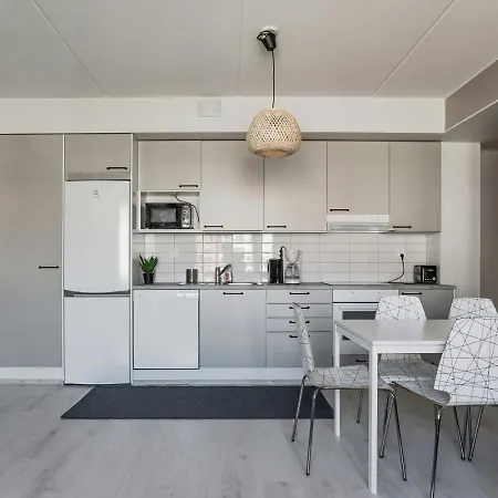 Convenient For 5 With Sauna Kirkkonummi
